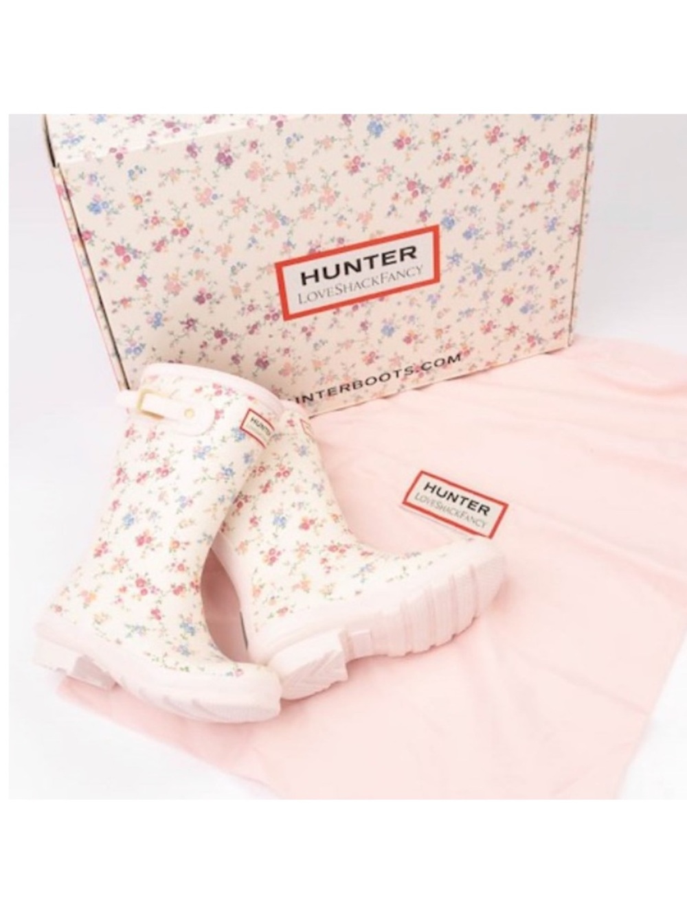 Hunter x Loveshackfancy Floral Patterned Rain Boots White, Pink, Blue - Picture 11 of 16